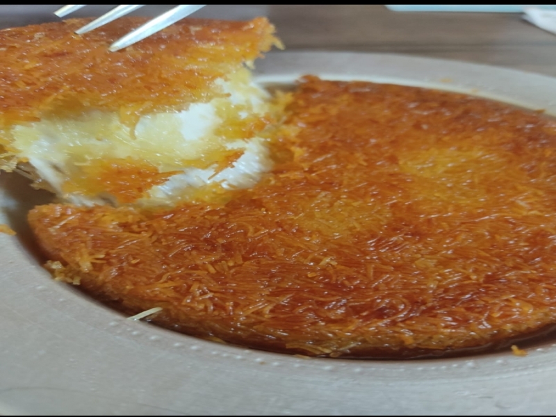 Bol Peynirli Meşhur Hatay Künefesi